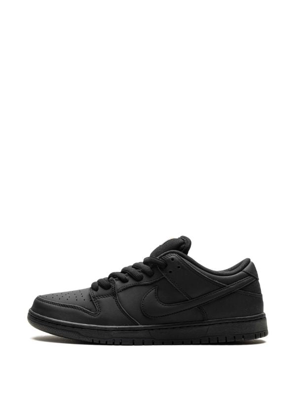 Nike SB Dunk "Triple Black/Orange