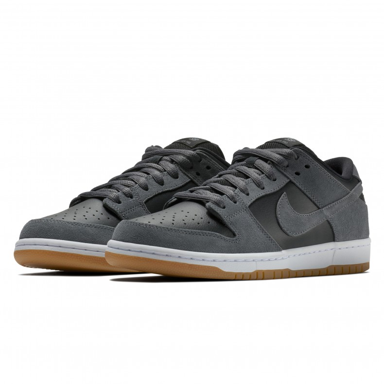 Nike SB Dunk Low
Dark Grey Black Gum