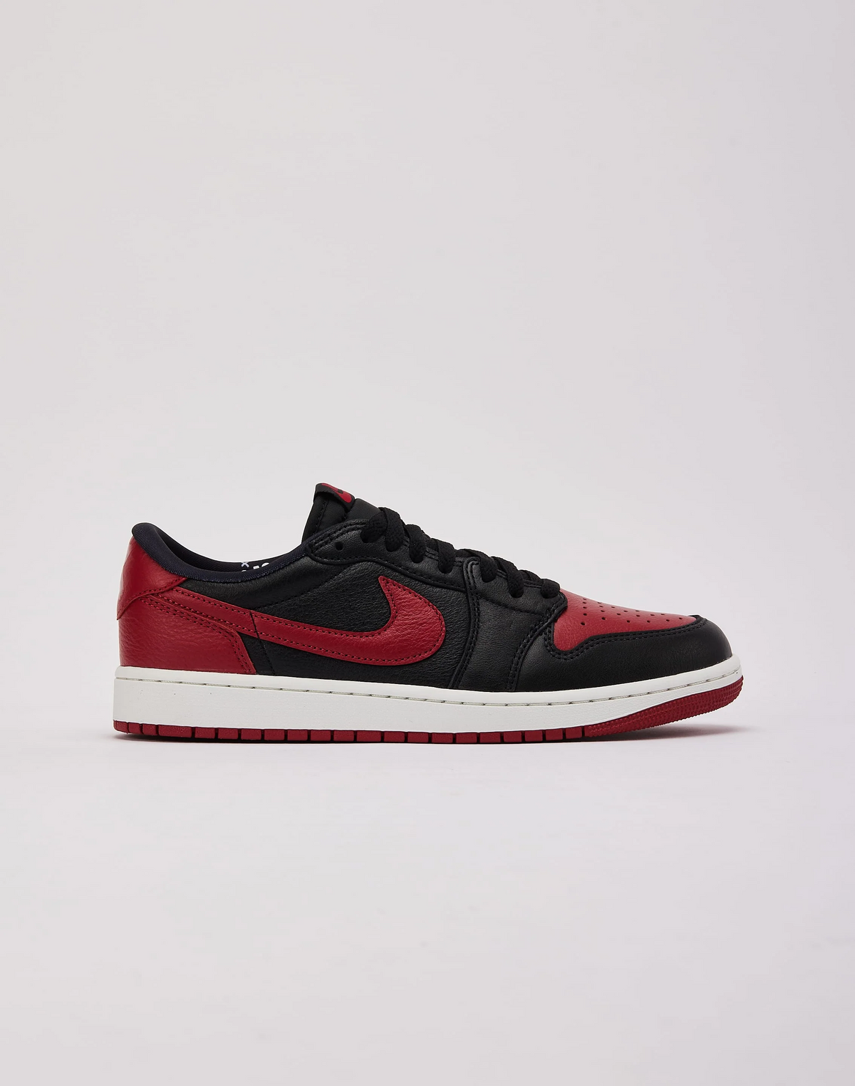 AIR JORDAN 1 RETRO LOW OG 'BANNED'