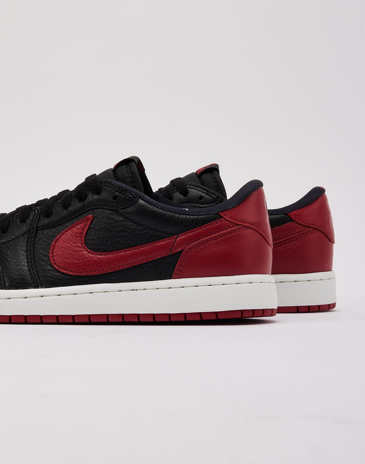 AIR JORDAN 1 RETRO LOW OG 'BANNED'