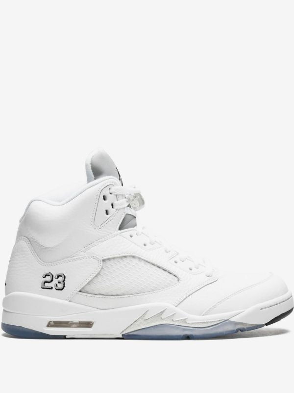 Jordan 5 Retro
White Metallic (2026)