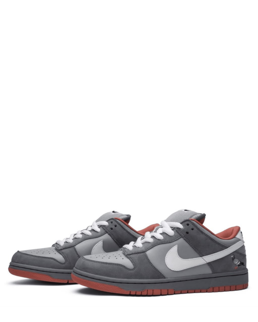 NIKE SB DUNK LOW STAPLE NYC PIGEON