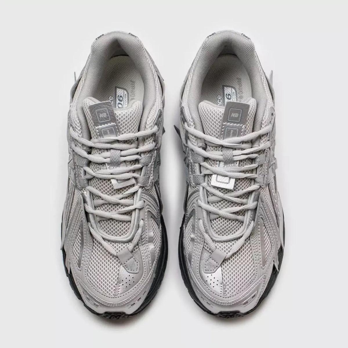 New balance 1906a concrete silver metalic