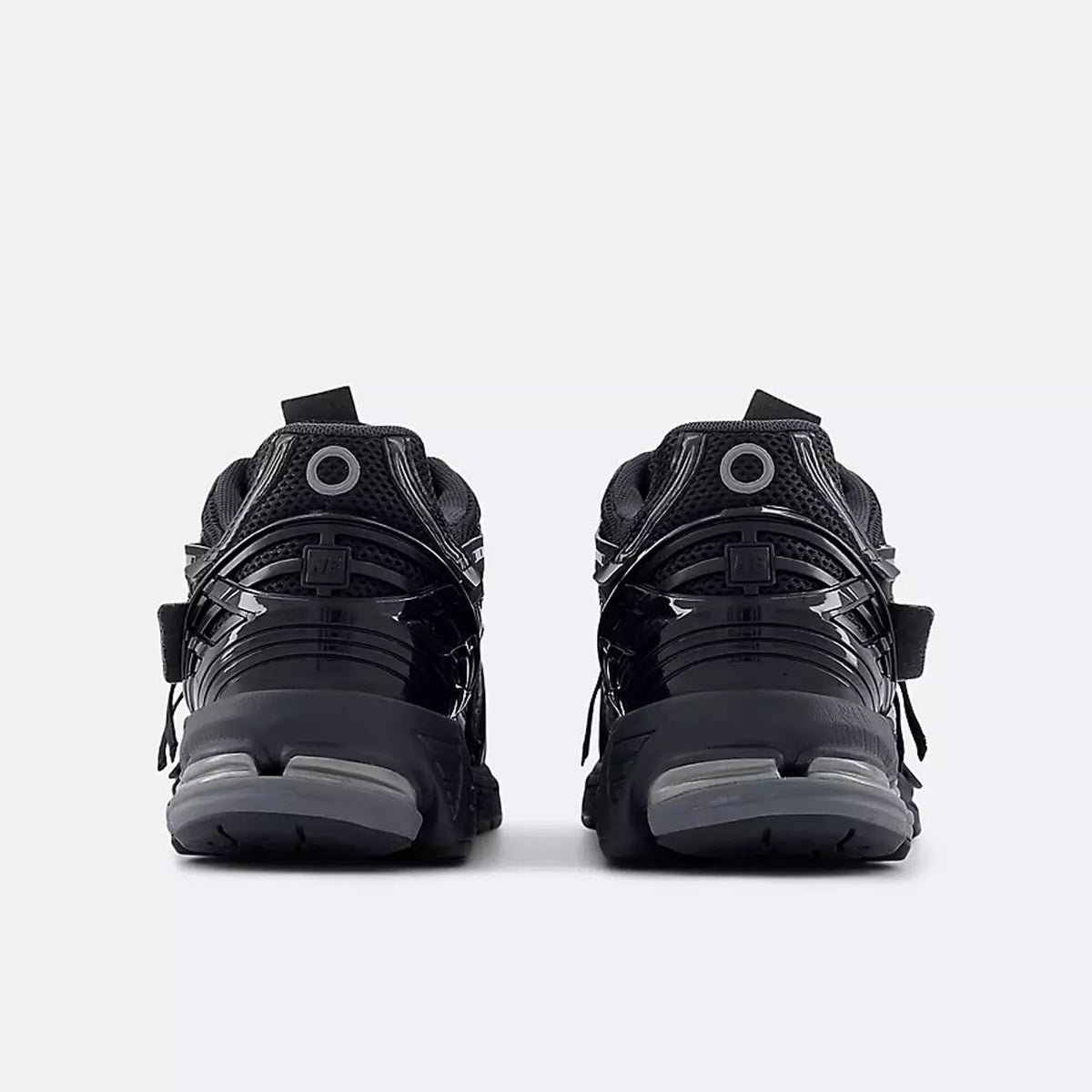 New Balance 1906A "Black Dark Silver Metallic"