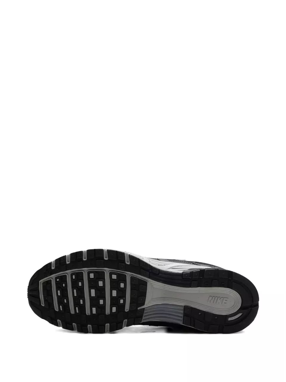 Nike. P-6000 "Anthracite/Black/Smoke Grey"
