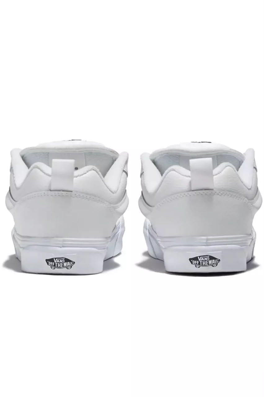 Vans knu skool triple white