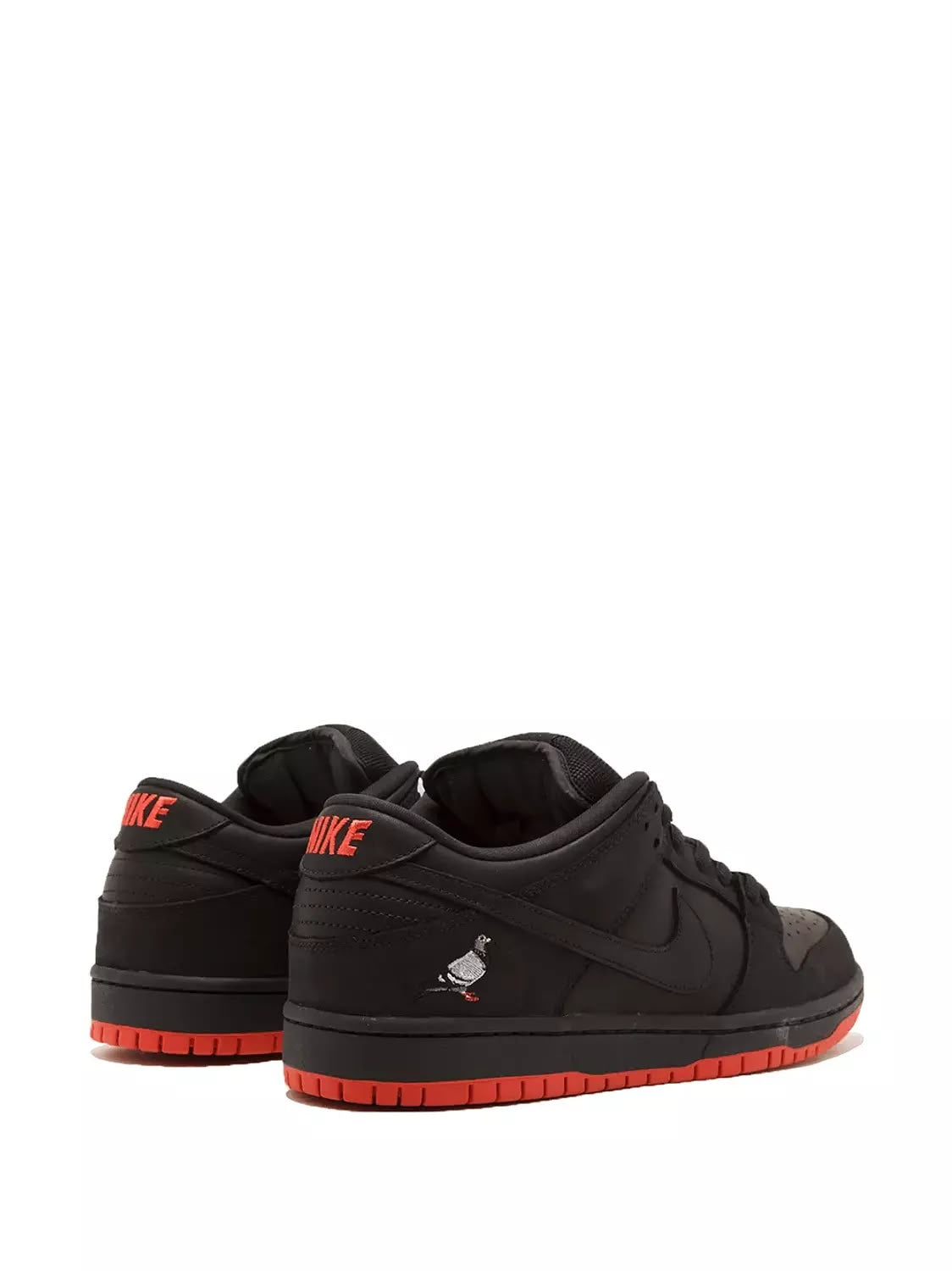 Nike SB Dunk Low TRD QS "Black Pigeon"