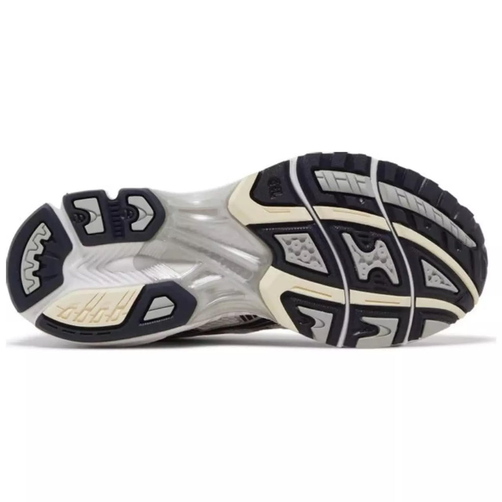 Asics gel kayano midnight white